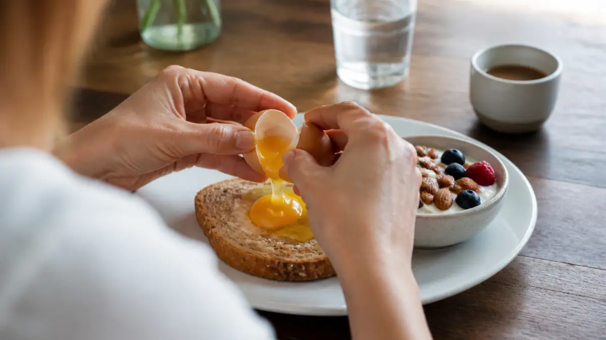 Petit déjeuner protéiné : idées simples pour tenir toute la matinée