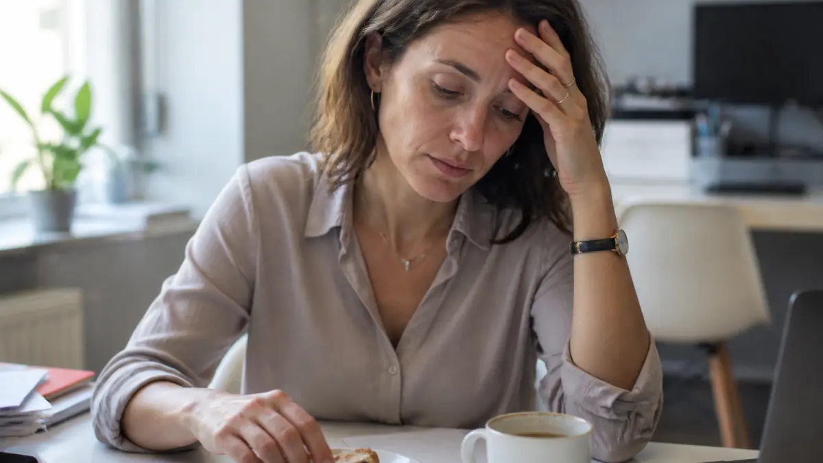 Sucre et fatigue : comment éviter le coup de barre dans la journée