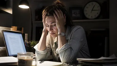 Stress chronique : les symptômes à repérer avant l’épuisement